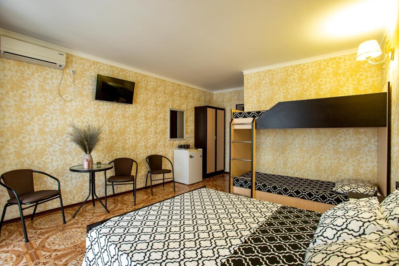 Hôtel Olimp à Zaliznyi Port Extérieur photo
