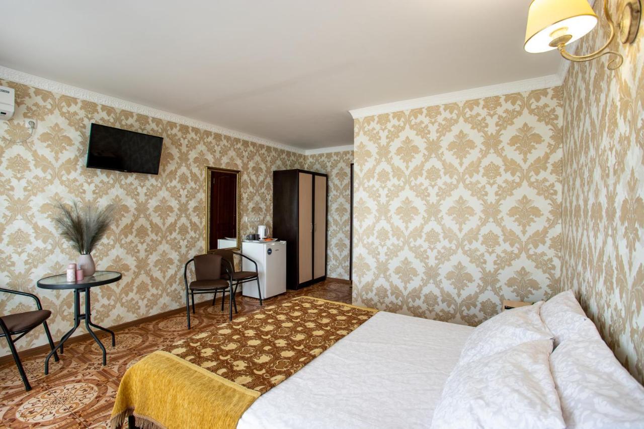 Hôtel Olimp à Zaliznyi Port Extérieur photo