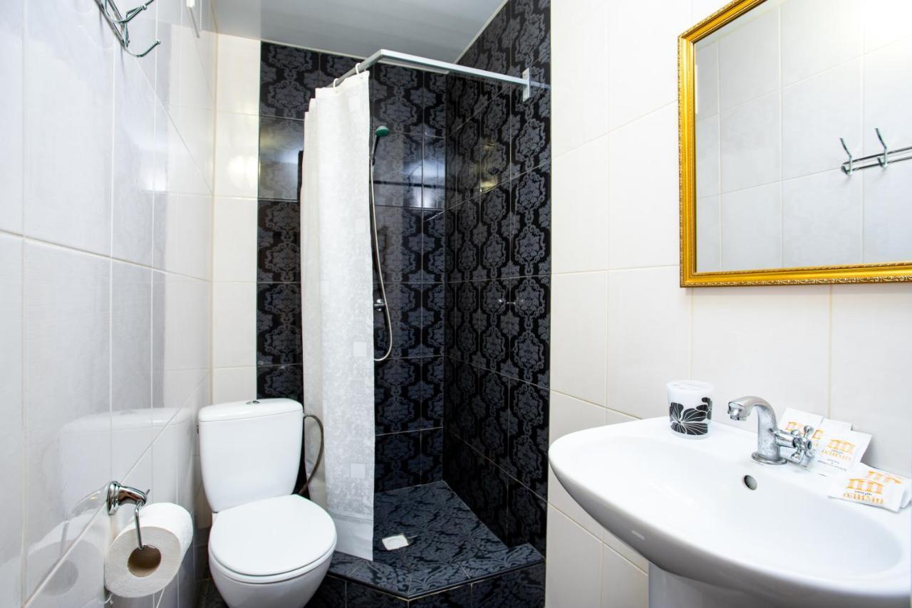 Hôtel Olimp à Zaliznyi Port Extérieur photo