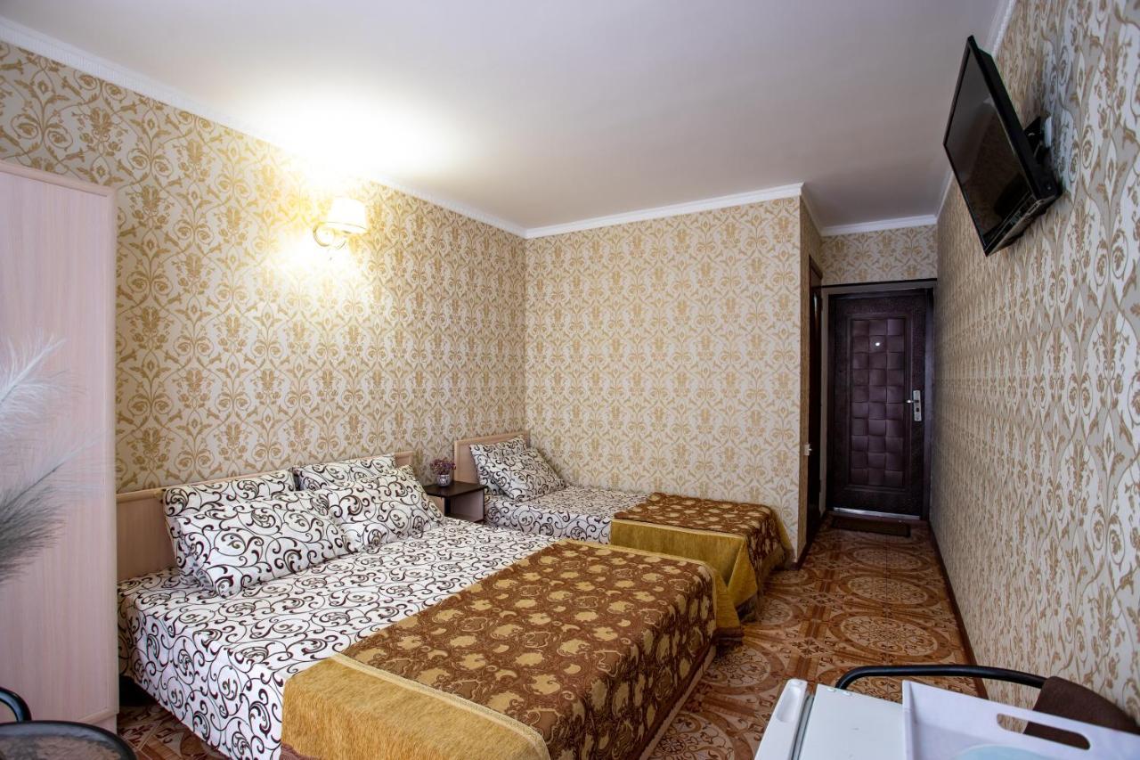 Hôtel Olimp à Zaliznyi Port Extérieur photo