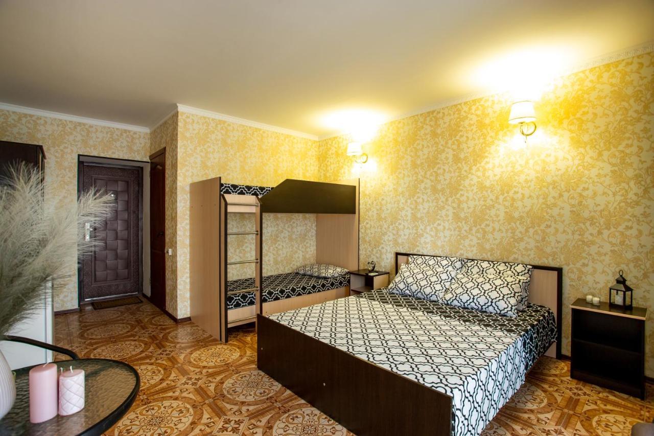 Hôtel Olimp à Zaliznyi Port Extérieur photo