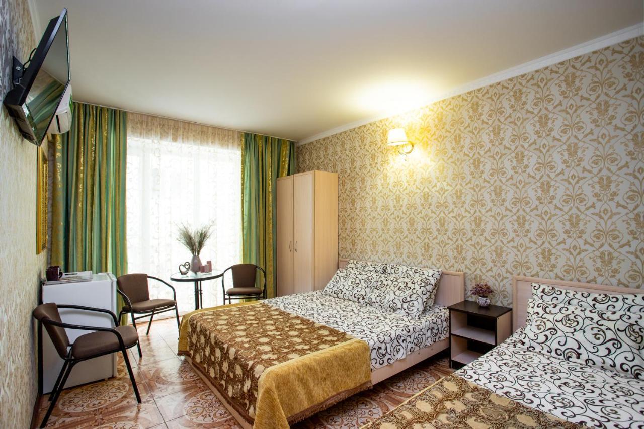 Hôtel Olimp à Zaliznyi Port Extérieur photo