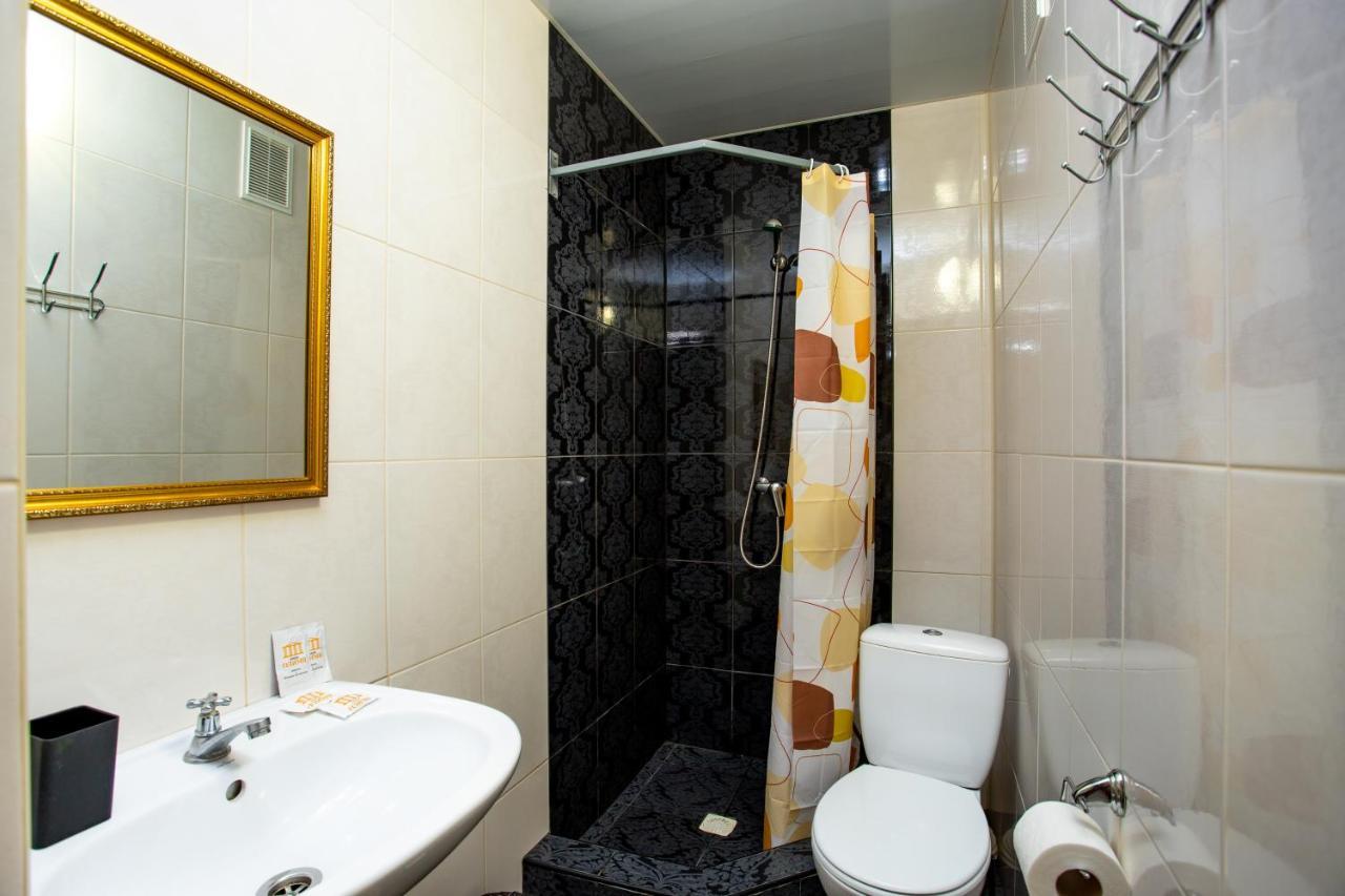 Hôtel Olimp à Zaliznyi Port Extérieur photo