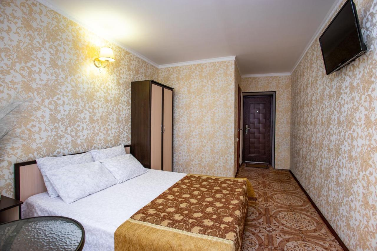 Hôtel Olimp à Zaliznyi Port Extérieur photo