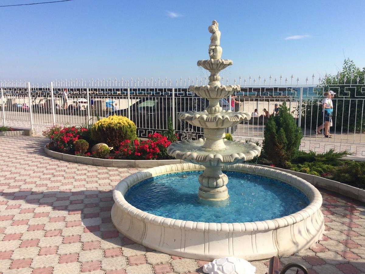 Hôtel Olimp à Zaliznyi Port Extérieur photo