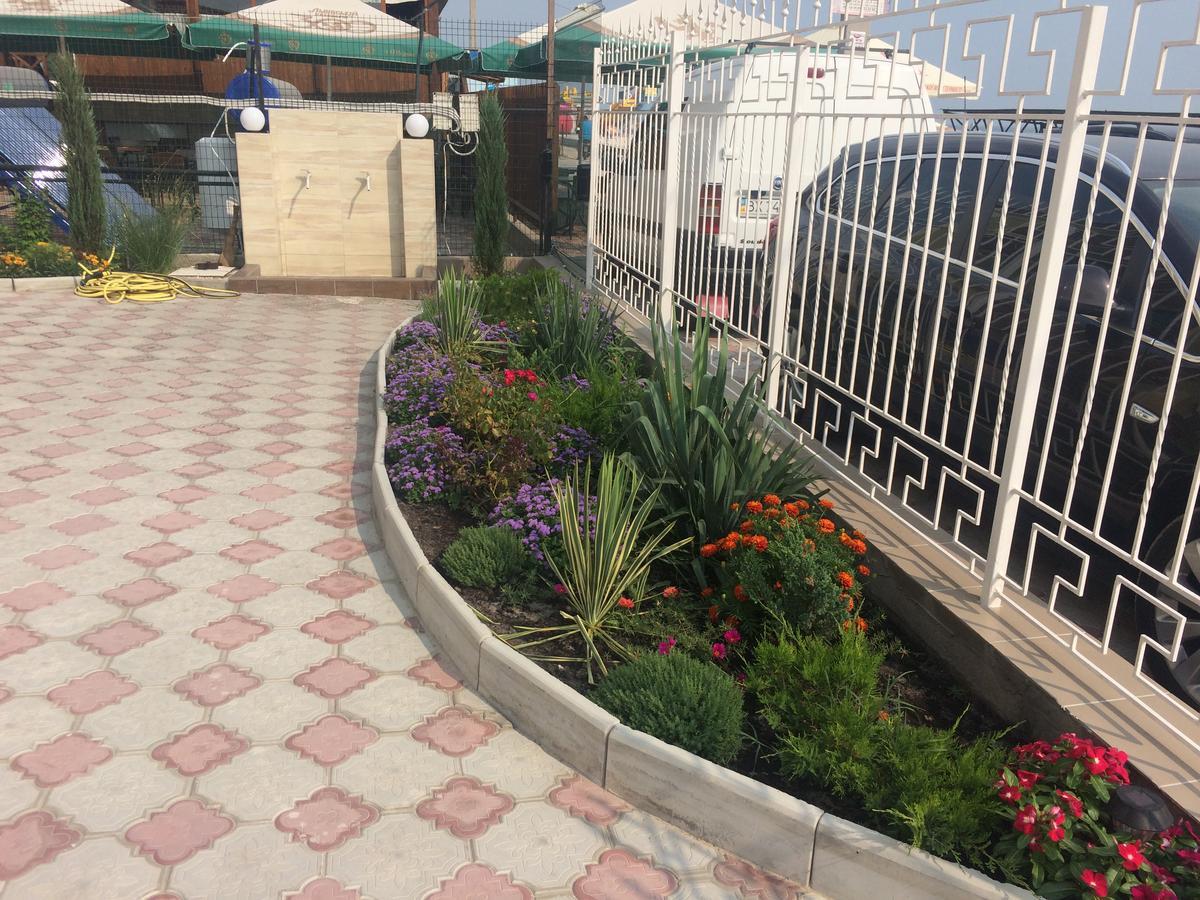 Hôtel Olimp à Zaliznyi Port Extérieur photo