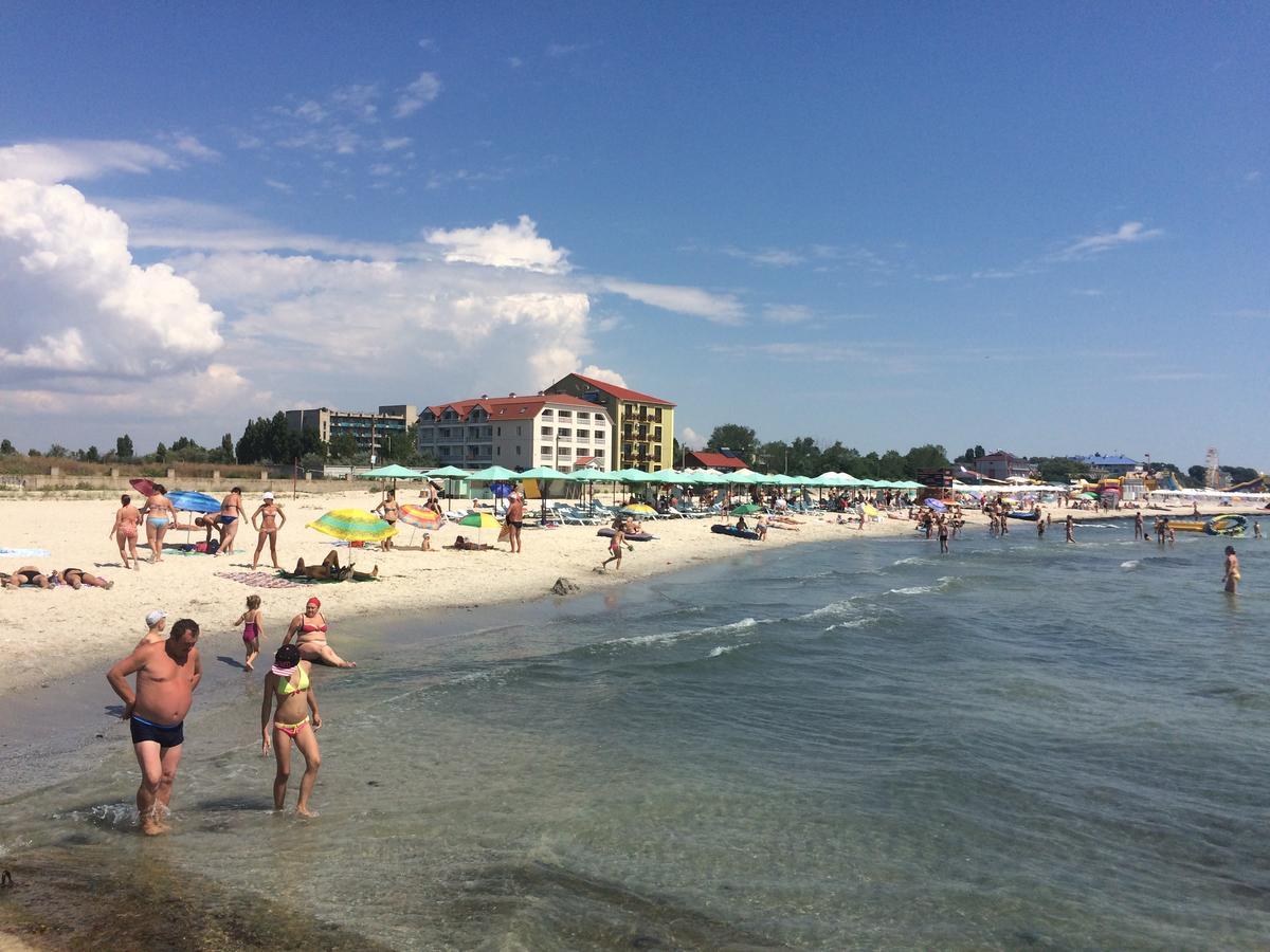Hôtel Olimp à Zaliznyi Port Extérieur photo