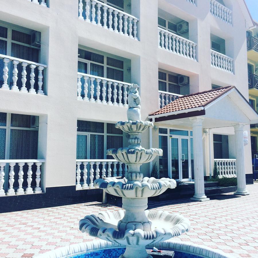 Hôtel Olimp à Zaliznyi Port Extérieur photo