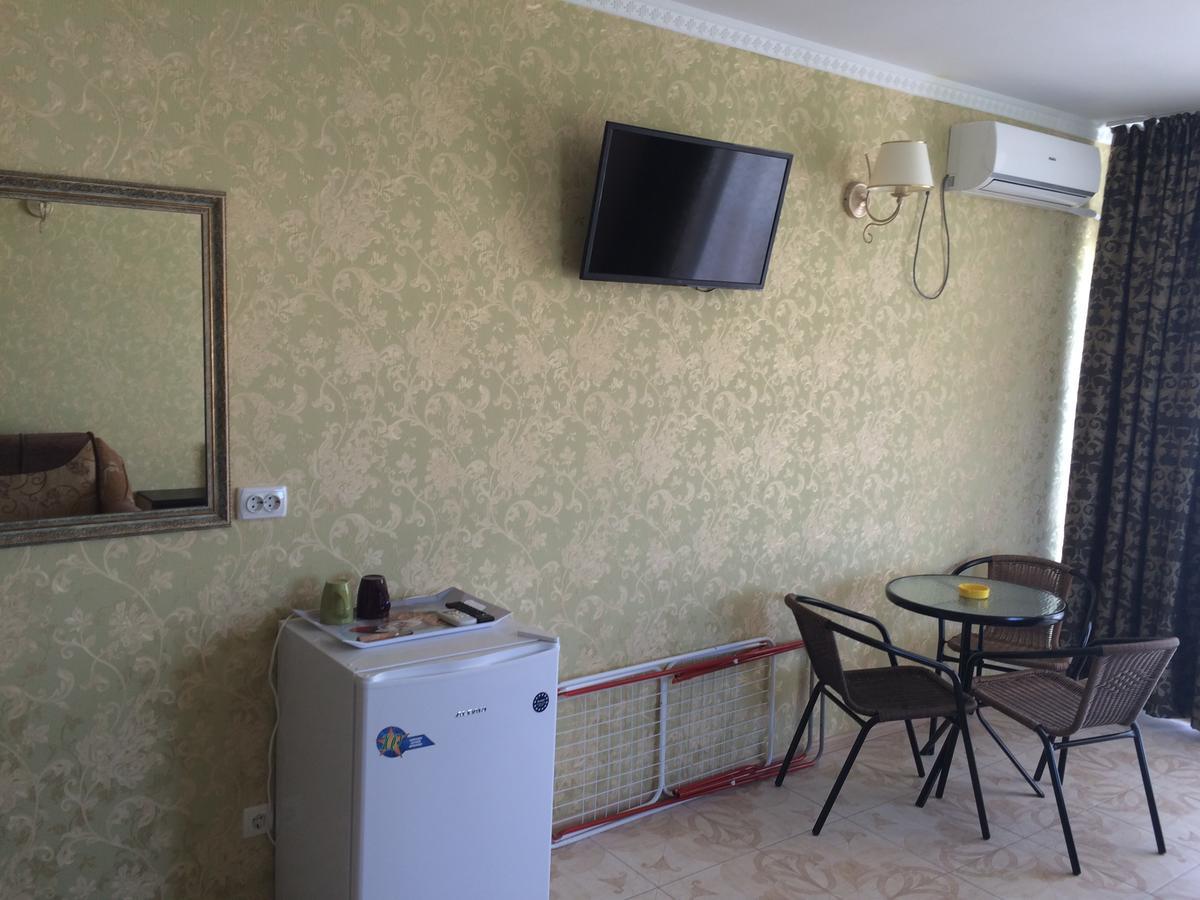 Hôtel Olimp à Zaliznyi Port Extérieur photo