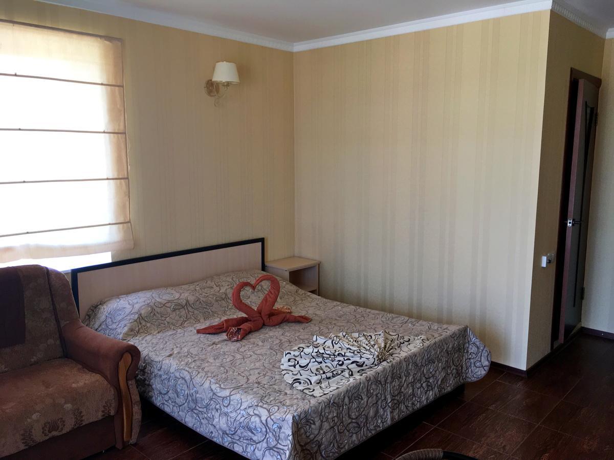 Hôtel Olimp à Zaliznyi Port Extérieur photo